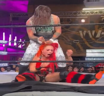 【閲覧注意】女子プロレスラー、男性プロレスラーに顔面破壊され泣いてしまう…（動画あり）