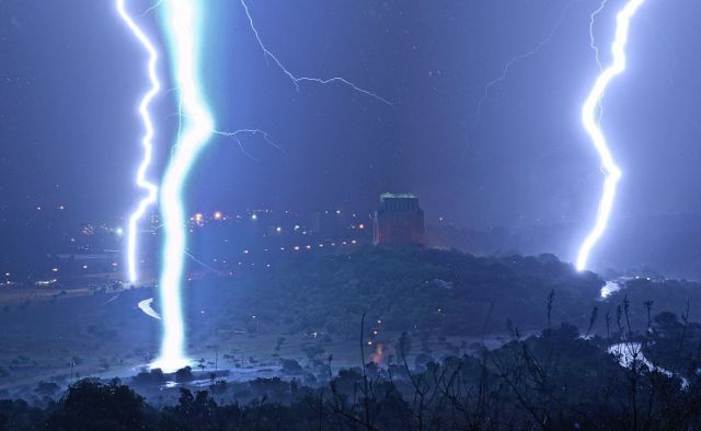 when_lightning_strikes_640_04