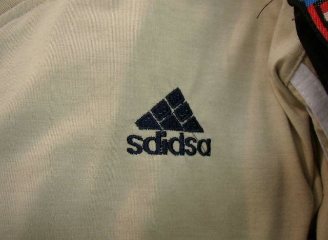 chinese_counterfeiting_at_its_worst_640_30