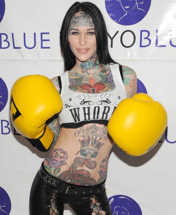 michelle_bombshell_01