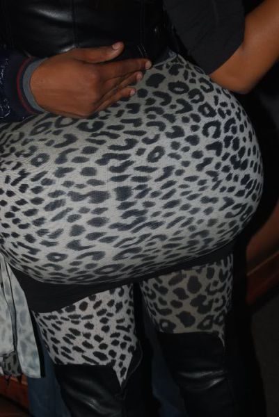 the_big_dignity_girl_640_07