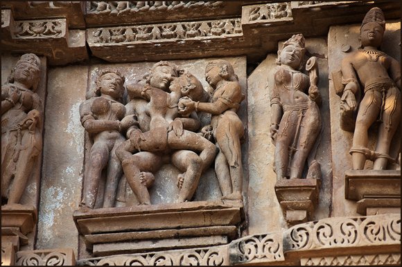 Khajuraho-Temple-of-Love-5