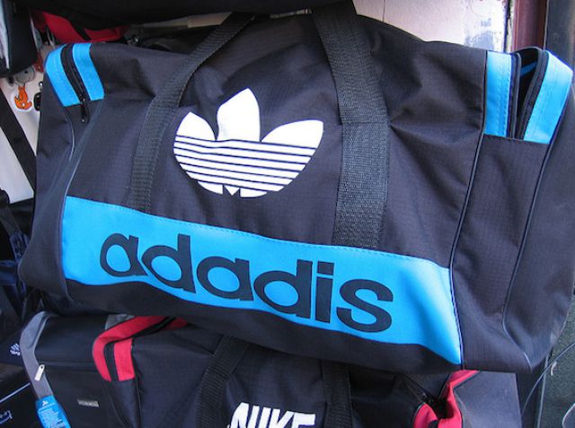 chinese_counterfeiting_at_its_worst_640_26