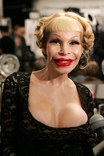 amanda-lepore-boobs