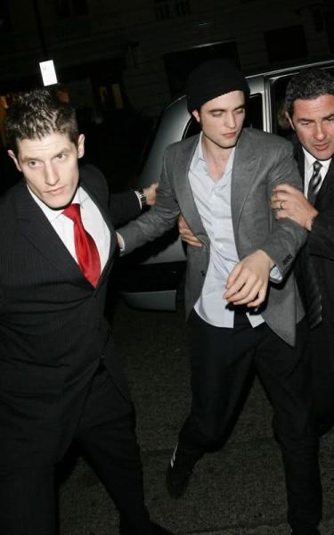 a_little_too_much_booze_for_these_celebrities_640_39