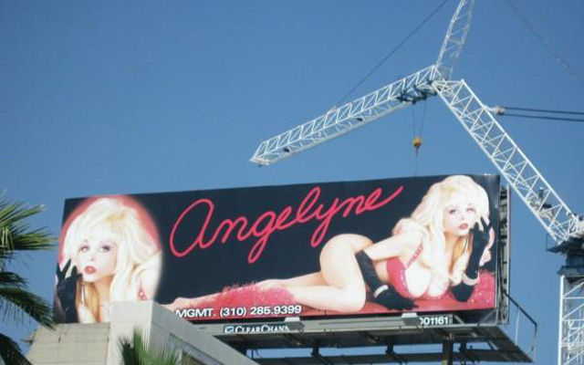 a_more_mature_barbie_640_13