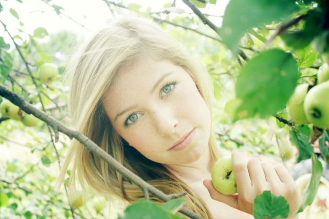 there_are_beautiful_girls_here_part_2_640_27