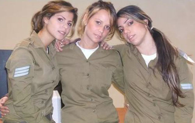 these_israeli_army_ladies_are_dazzling_640_34