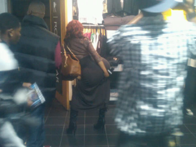 the_big_dignity_girl_640_17