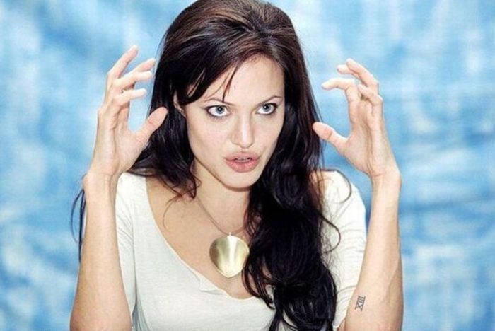 angelina_jolie_01