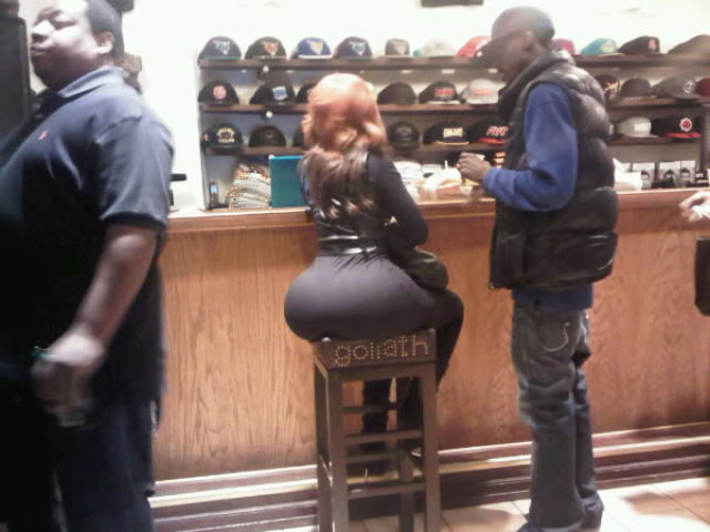 the_big_dignity_girl_640_16