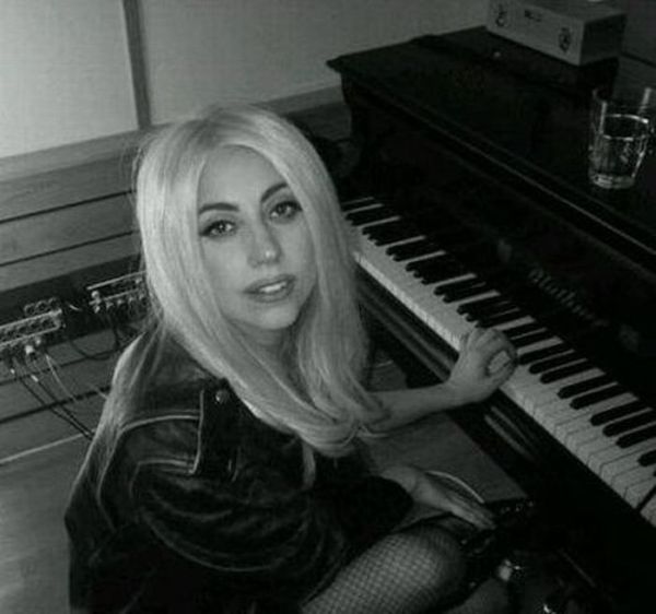 gaga_55