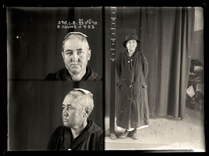 retro_mug_shots_of_women_34