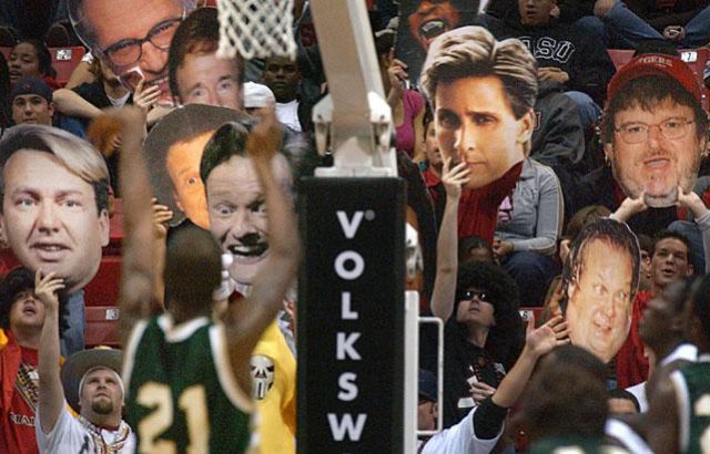 getting_basketball_players_distracted_640_24