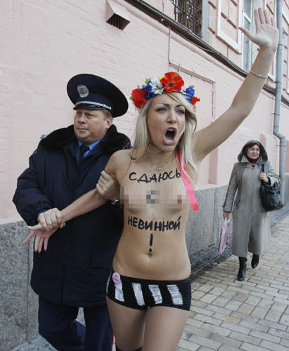 ukrainian-femen-topless-protesters-53
