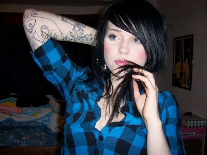 hot_girls_with_tattoos_03