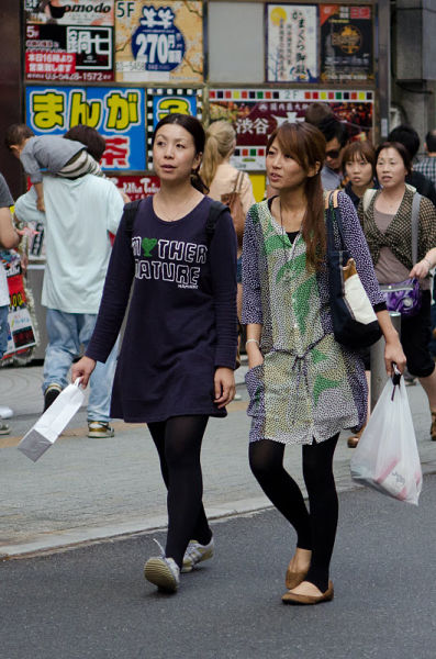 strange_japanese_womens_fashion_640_08