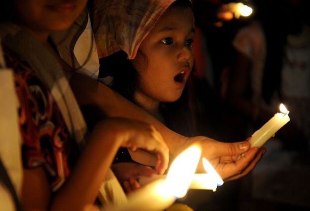 philippines_lady_gaga_protest_11