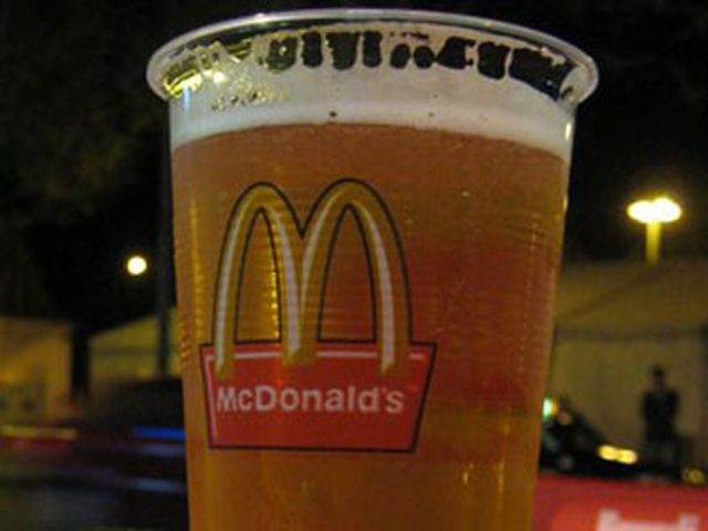 exotic_meals_at_mcdonalds_around_the_world_640_29