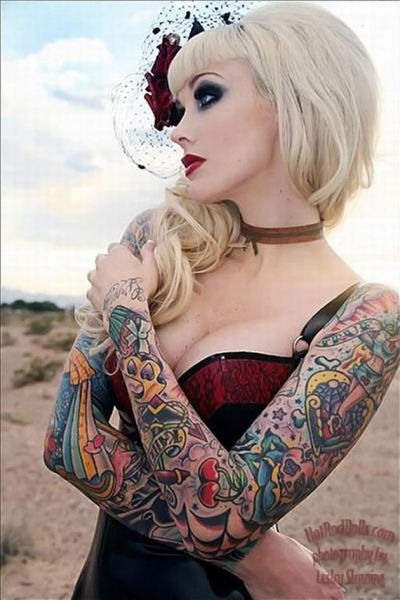 tattooed_girls_are_so_damn_sexy_640_29