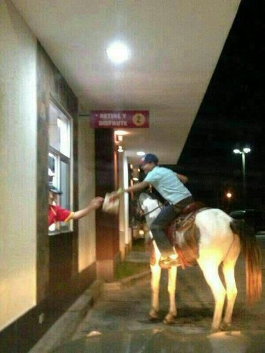 some_of_the_strangest_things_seen_at_mcdonalds_11