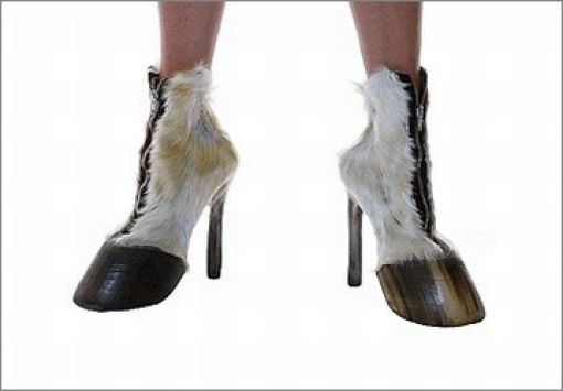 insane_hign_heels_640_14