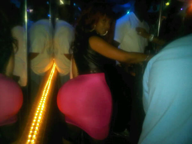 the_big_dignity_girl_640_15