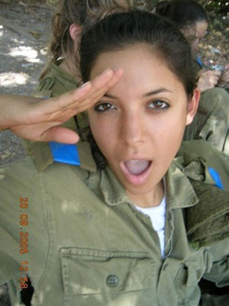 these_israeli_army_ladies_are_dazzling_640_62