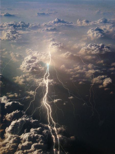 when_lightning_strikes_640_26