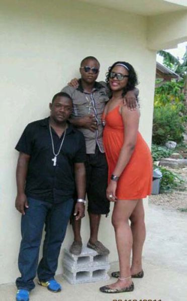 arent_they_a_bit_too_tall_27