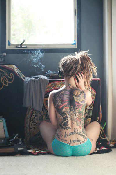 men_who_go_crazy_for_tattoos_will_love_these_girls_W8b20_640_62