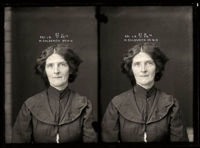 retro_mug_shots_of_women_26