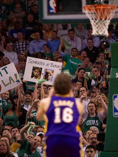 getting_basketball_players_distracted_640_16