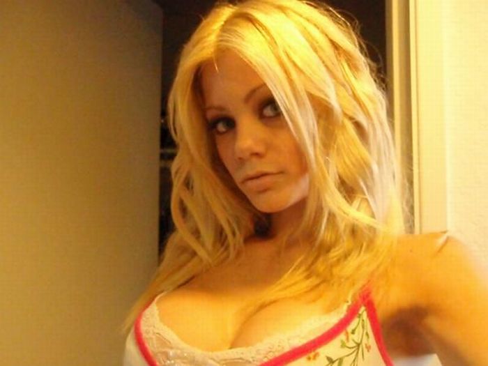 private_photos_of_porn_stars_30