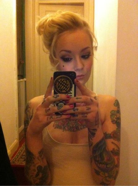 men_who_go_crazy_for_tattoos_will_love_these_girls_640_20