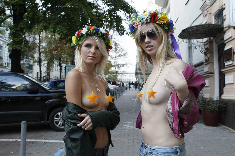 ukrainian-femen-topless-protesters-86
