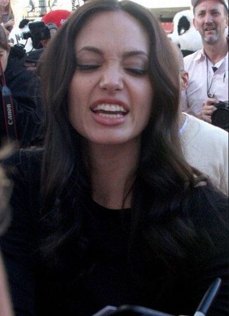 angelina_jolie_47