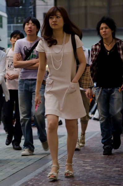 strange_japanese_womens_fashion_640_46