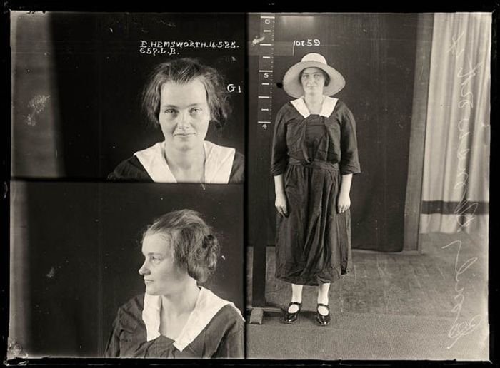 retro_mug_shots_of_women_10